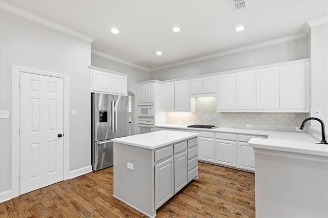 Building Photo - 1405 Salado Dr