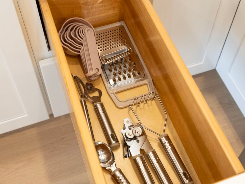 Building Photo - 566 Dorchester Ave