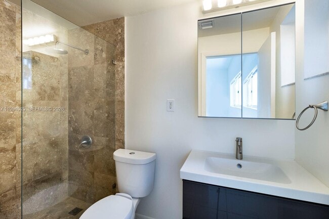 Building Photo - 1185 Marseille Dr