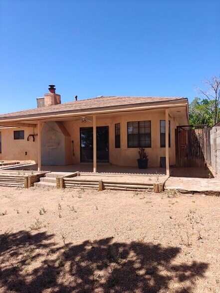 Building Photo - 7400 Santa Fe Trl NW