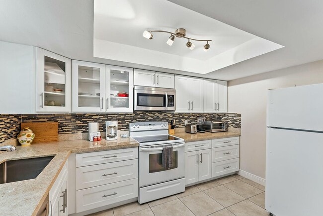 Building Photo - 3036 Park Ave