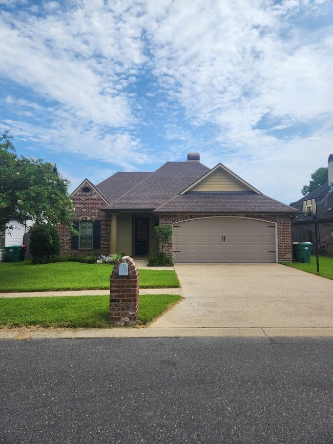 Primary Photo - 4 bedroom home for rent