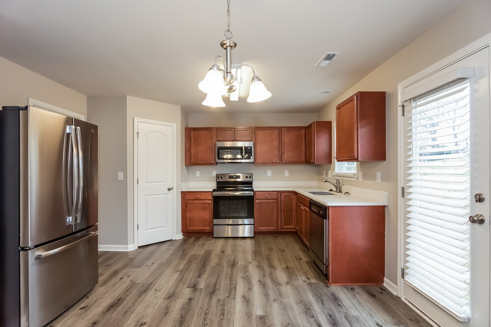 Building Photo - 9009 Sharpes Cir