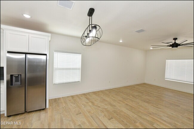 Building Photo - 7913 Mitzie Ram Pl