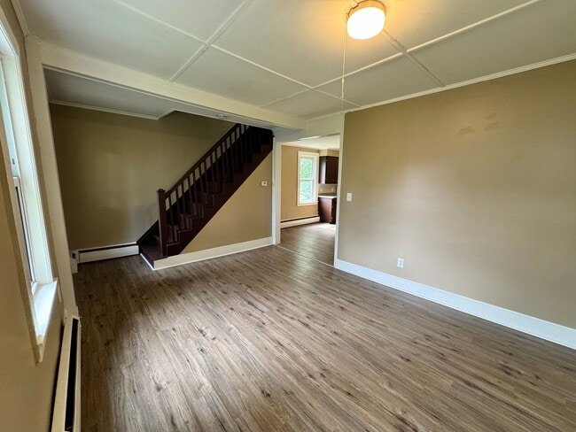 Building Photo - Fairfield 3/4 Bedroom Single Family Home