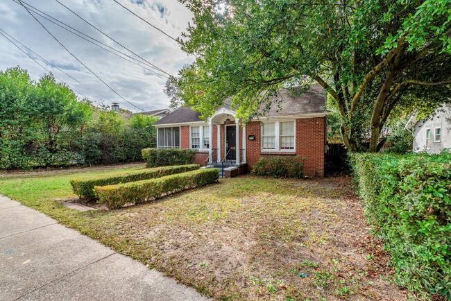 Building Photo - Beautiful brick cottage on Central Avenue ...