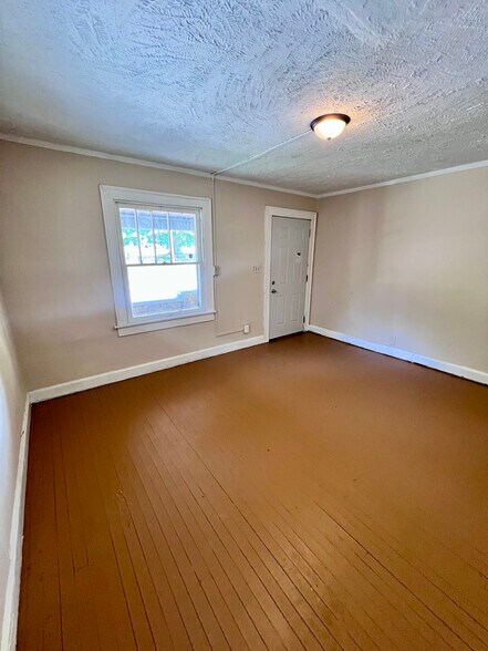 Building Photo - 3709 Boulevard Pl