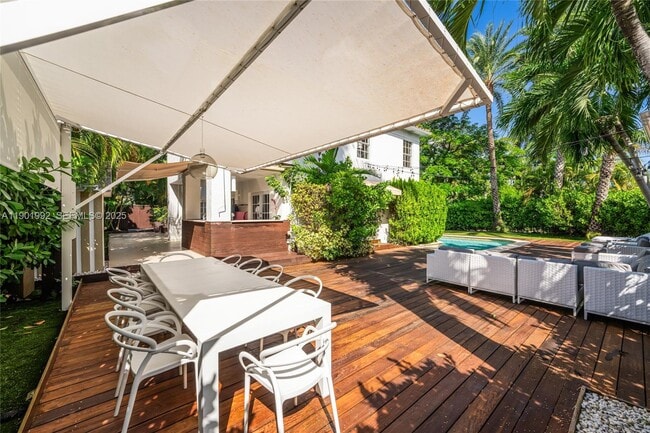 Building Photo - 140 N Hibiscus Dr