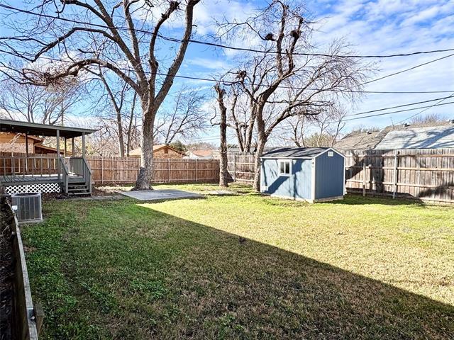 Building Photo - 7605 Deaver Dr