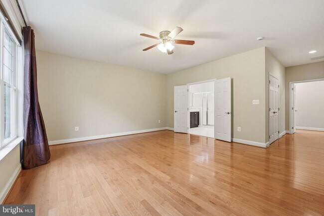 Building Photo - 42240 Hiddenwood Ln