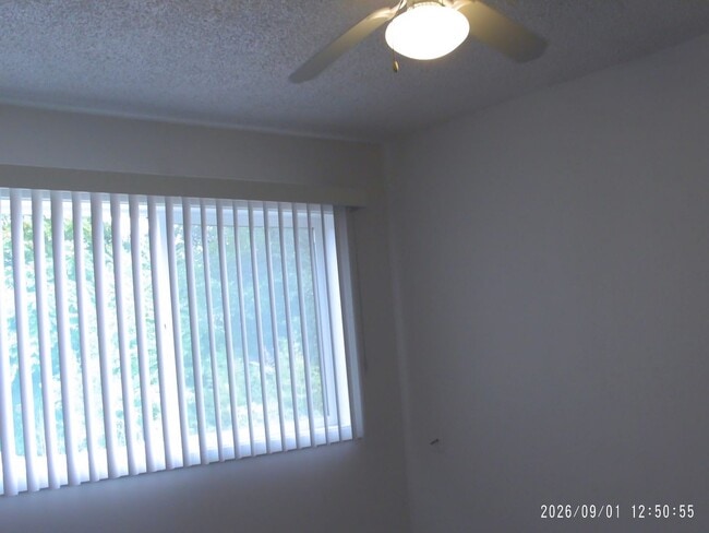 Building Photo - 970 Linda Ln