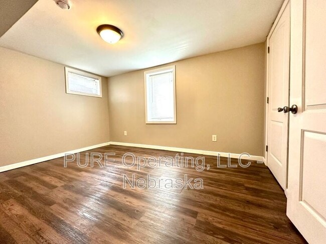 Building Photo - 5851 S 51st St