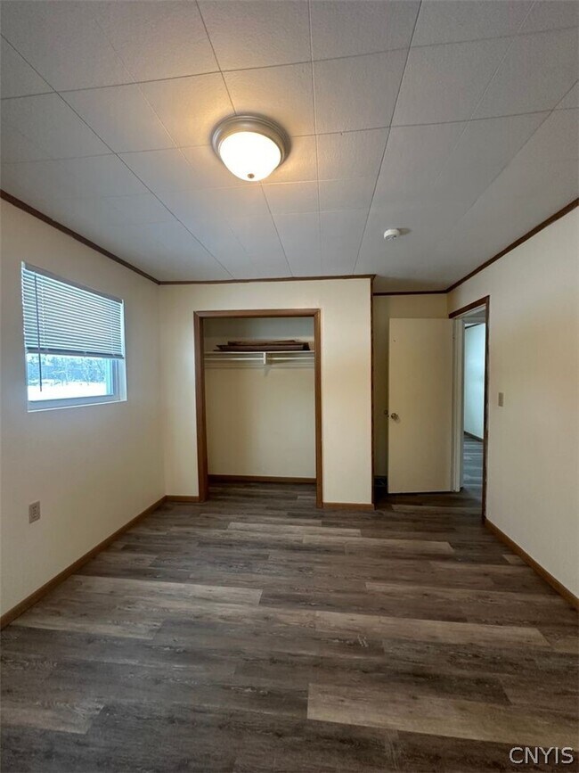 Building Photo - 535 State Rte 3