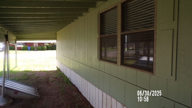 Building Photo - Mobile Home in Cache, Ok