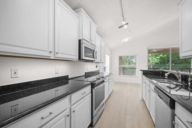 Building Photo - 11690 Surfbird Cir