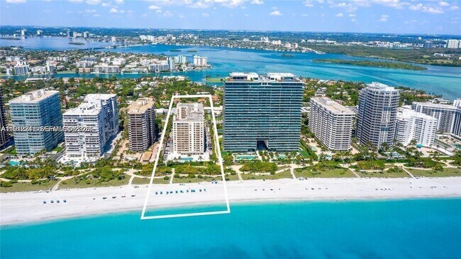 Building Photo - 10185 Collins Ave