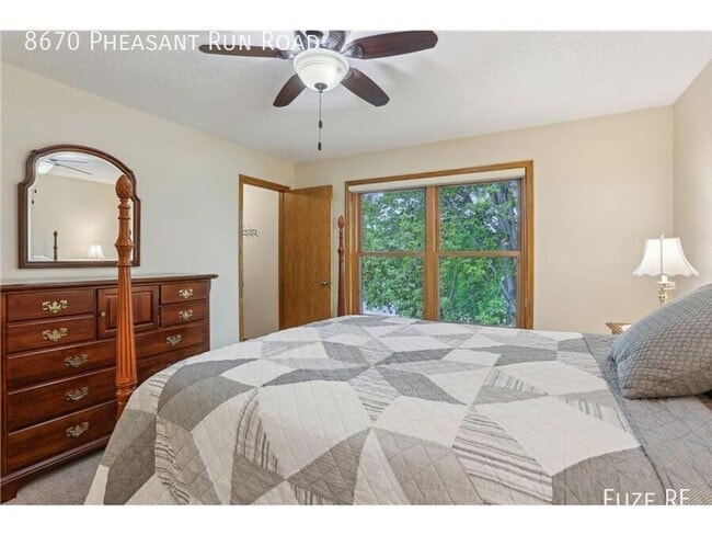 Building Photo - 8670 Pheasant Run Rd