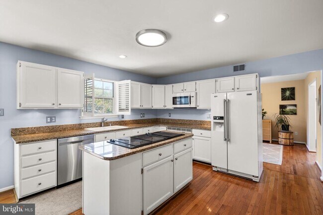Building Photo - 12127 Eddyspark Dr