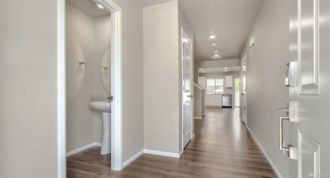 Building Photo - 3 Bed 2.5 Bath SFR Daisy Crossing Sultan Home