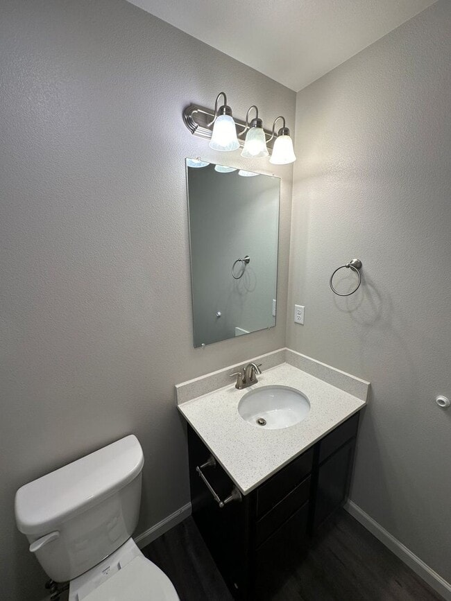 Building Photo - 1551 N Tinitun Cir