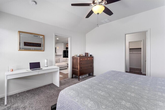 Building Photo - 300 Camellia Dr