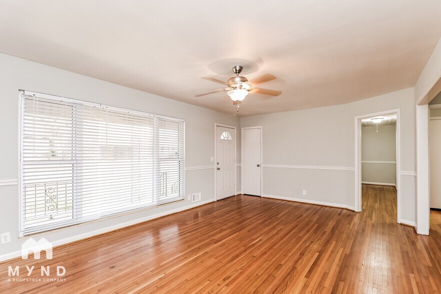 Building Photo - 1214 Bunchie St