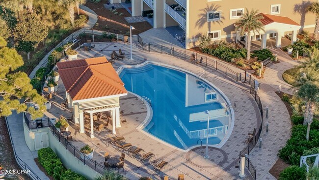 Building Photo - 2400 Grandiflora Blvd