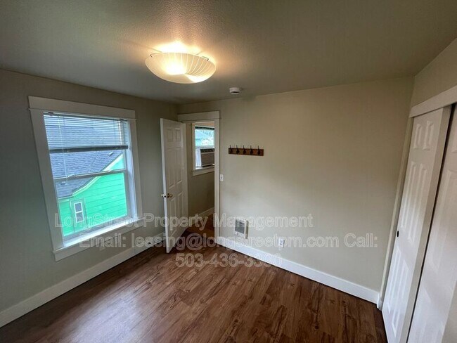 Building Photo - 1236 N Mason St