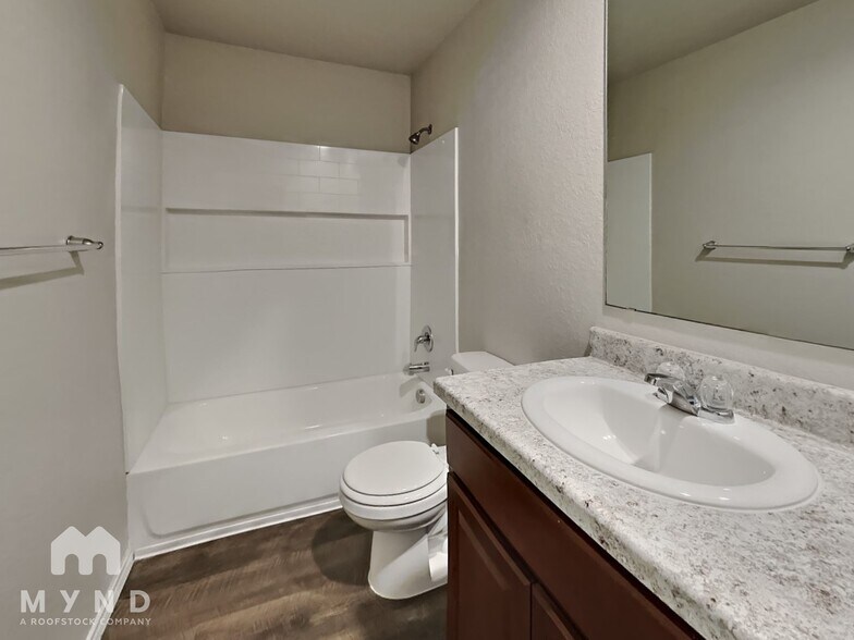 Building Photo - 13004 Lineberry Ln