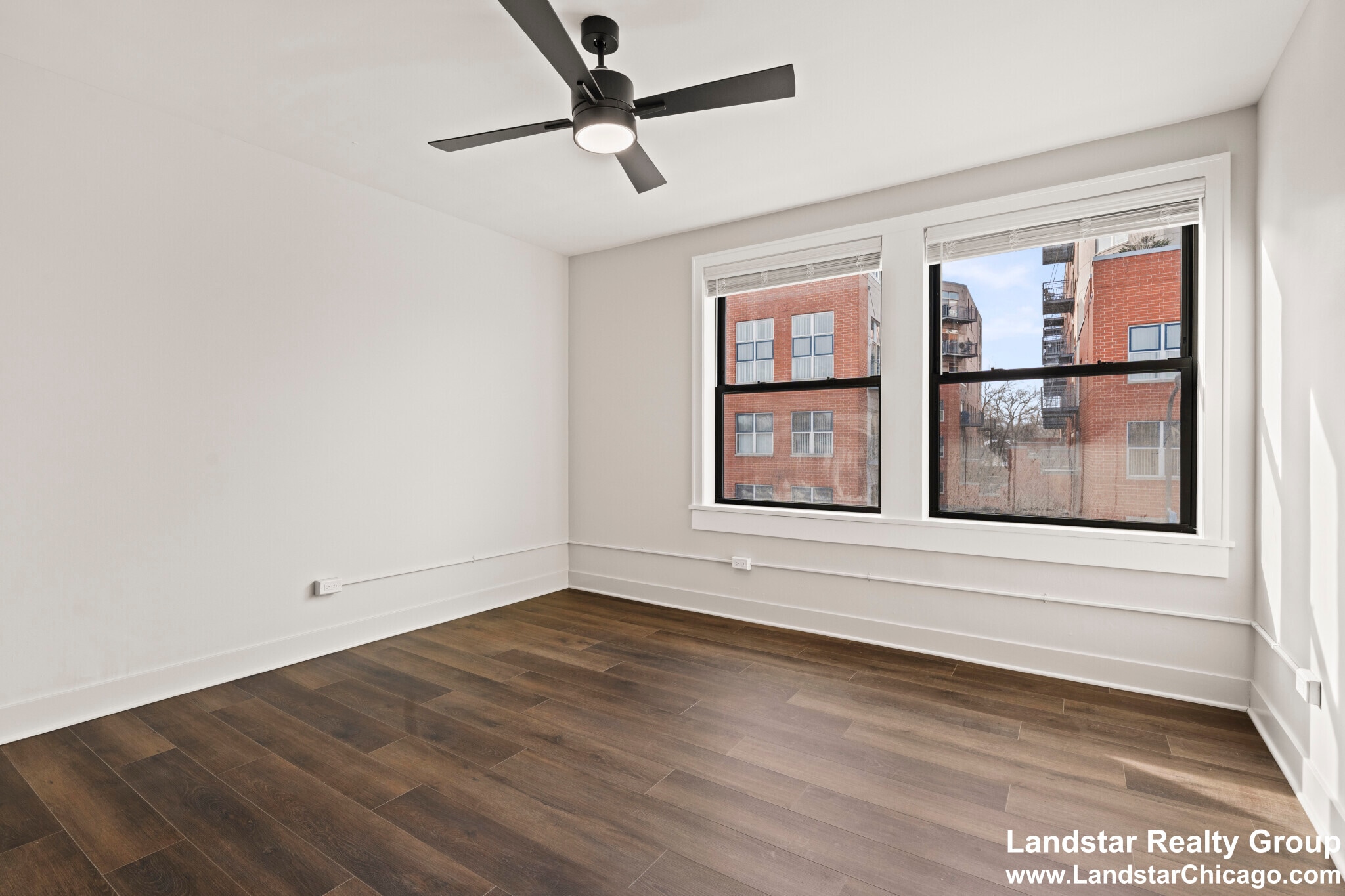 Building Photo - 1241 Chicago Ave