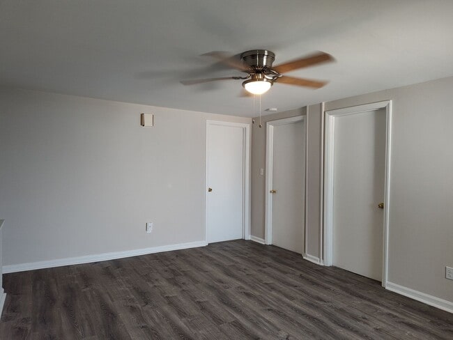 Building Photo - Recently renovated 2-bedroom Duplex in LoSo!