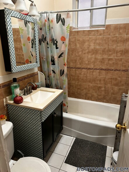 Building Photo - 7 Price Rd