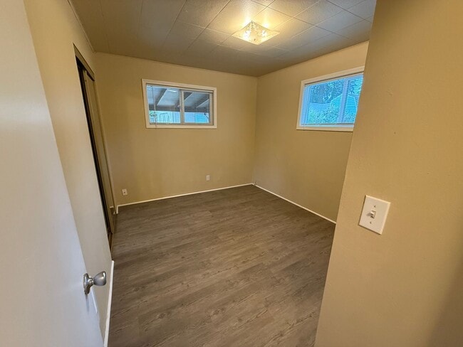 Building Photo - Large Lot 3Bd/2Ba in North Image!