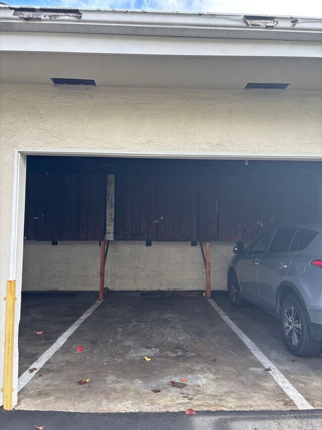 Building Photo - Chevy Chase, 719-729