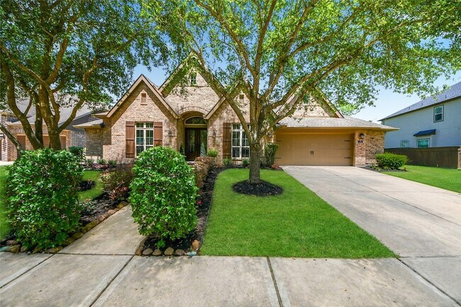 Building Photo - 30 Adrianna Path Dr