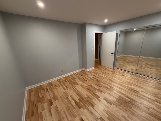 Building Photo - 9426 Kelvin Ln