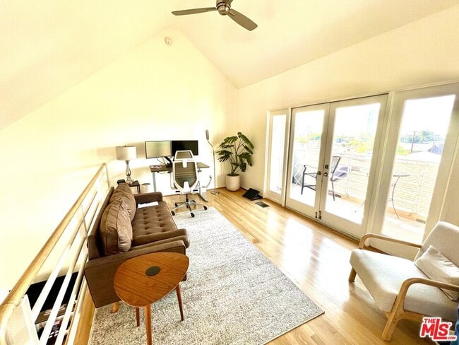 Building Photo - 311 Hill St