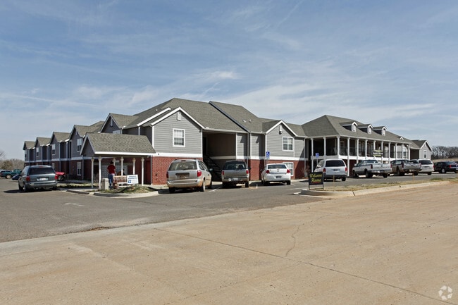 Building Photo - Savannah House of Guthrie Senior Living