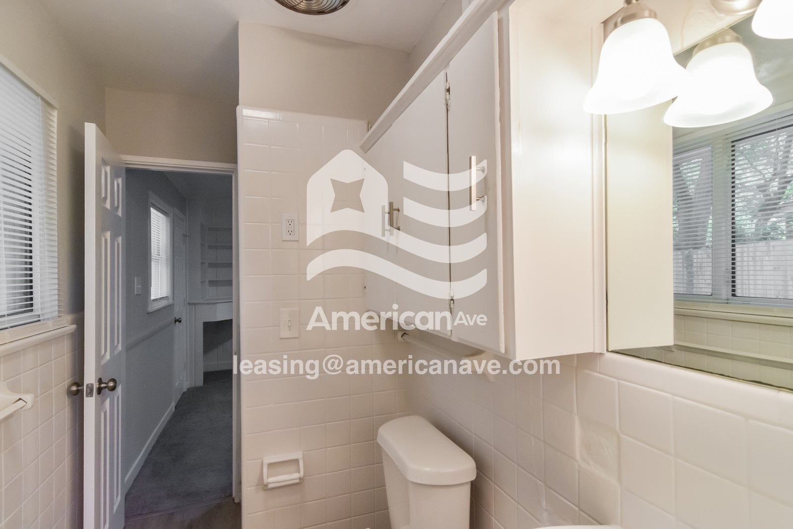 Building Photo - 1884 Hill Hedge Dr