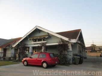 Building Photo - 1412 W 37th Dr