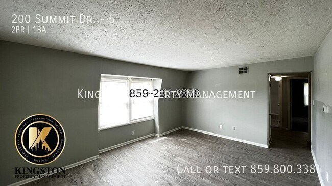 Primary Photo - 200 Summit Dr