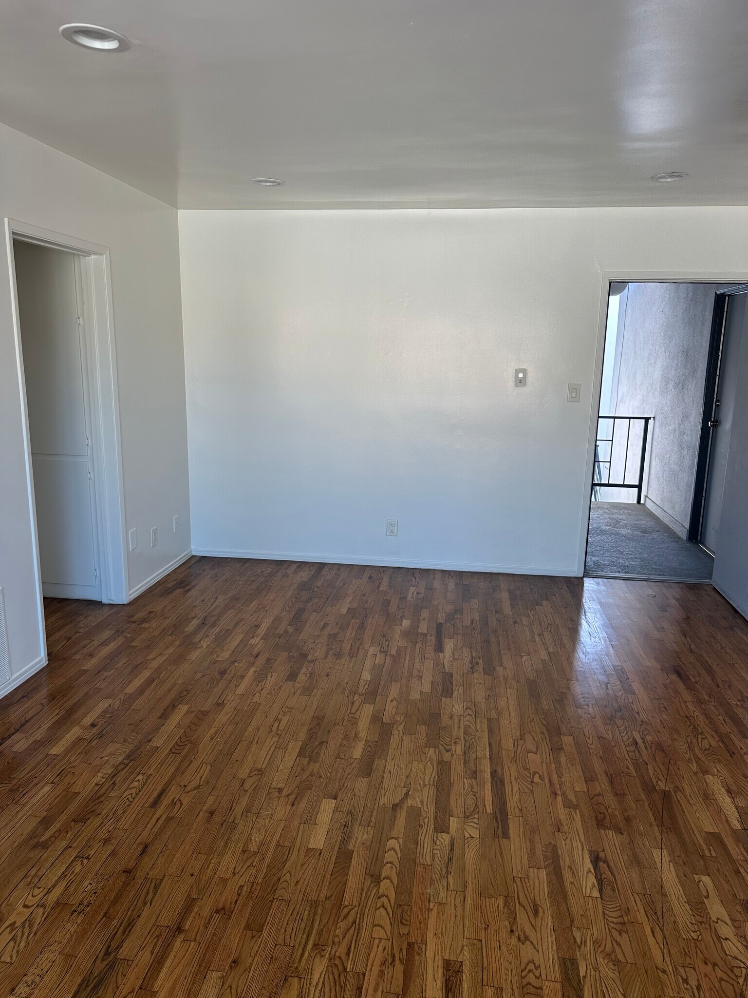 Building Photo - 6070 Pickford St