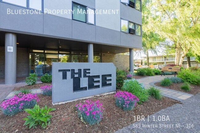 Building Photo - 585 Winter St NE