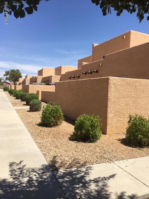 Building Photo - 8940 W Olive Ave