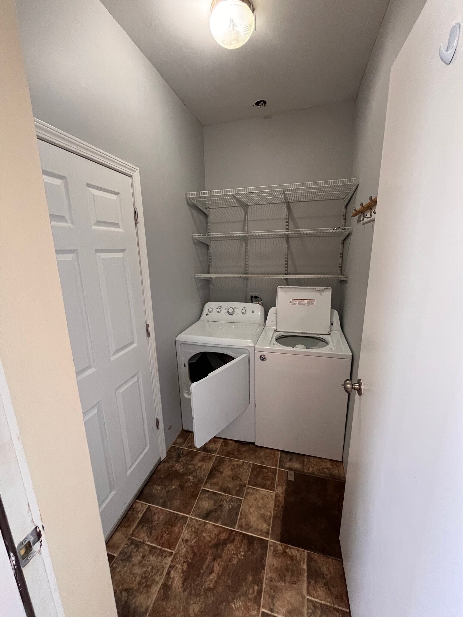 Building Photo - 5347-5353 W Belle Plaine Ave