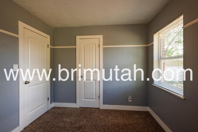 Building Photo - 653 N 1300 W
