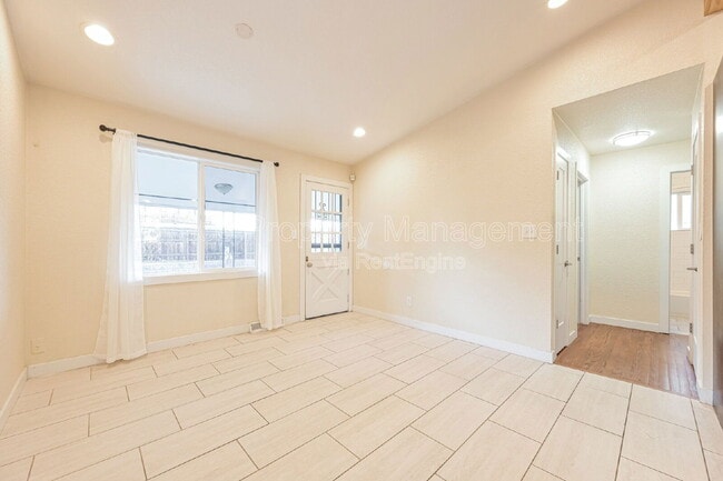 Building Photo - 1949 S Kearney Way