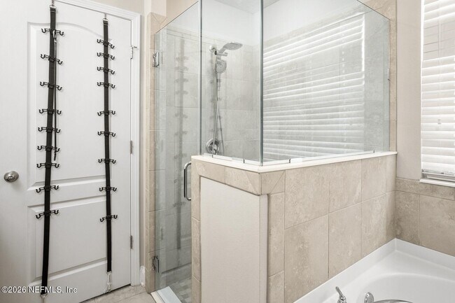 Building Photo - 3737 Coastal Cove Cir