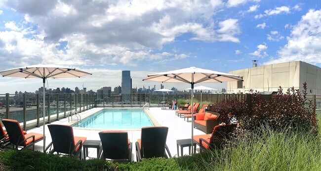 Building Photo - 1280 Fifth  apt. 15B