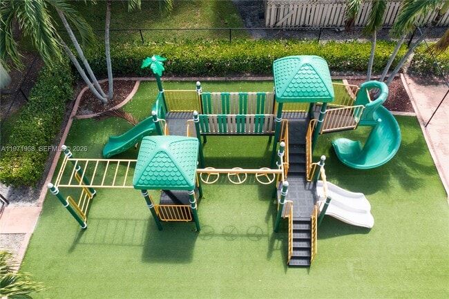 Building Photo - 8650 SW 109th Ave